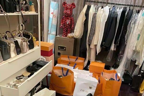 中山市南区回收一线品牌衣服
